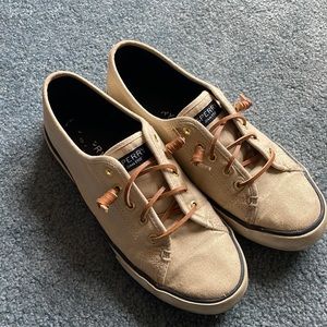 Women’s boat shoes SPERRY